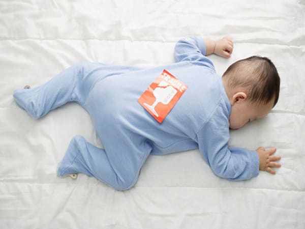 6 tư thế ngủ của trẻ thông minh bố mẹ cần biết.