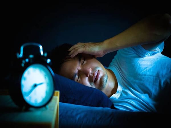 Cách khắc phục tình trạng mất ngủ về đêm