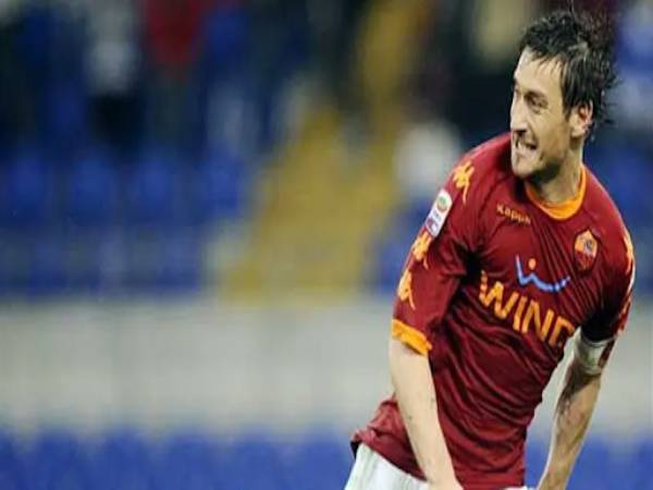 Tiểu sử của Francesco Totti Francesco Totti Hoàng Tử Thành Rome Và Lòng Trung Thành