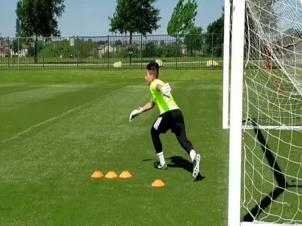 Cách rèn luyện toàn diện để phát triển thủ môn chuyên nghiệp