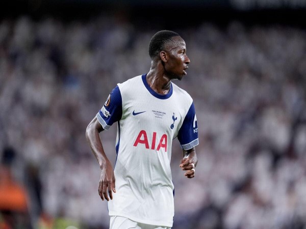 Pape Sarr: Ngôi sao trẻ khẳng định vị thế trong đội hình Tottenham