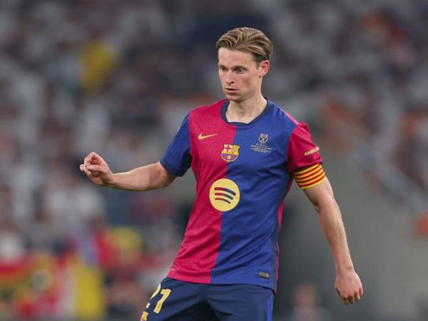 Hậu vệ Frenkie de Jong