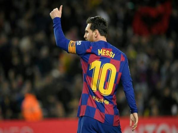 Điểm mặt những tiền đạo huyền thoại của Barcelona