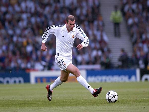 Khám phá hàng tiền vệ Real Madrid từ trước đến nay